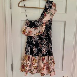 AQUA floral one shoulder mini dress (Size M)